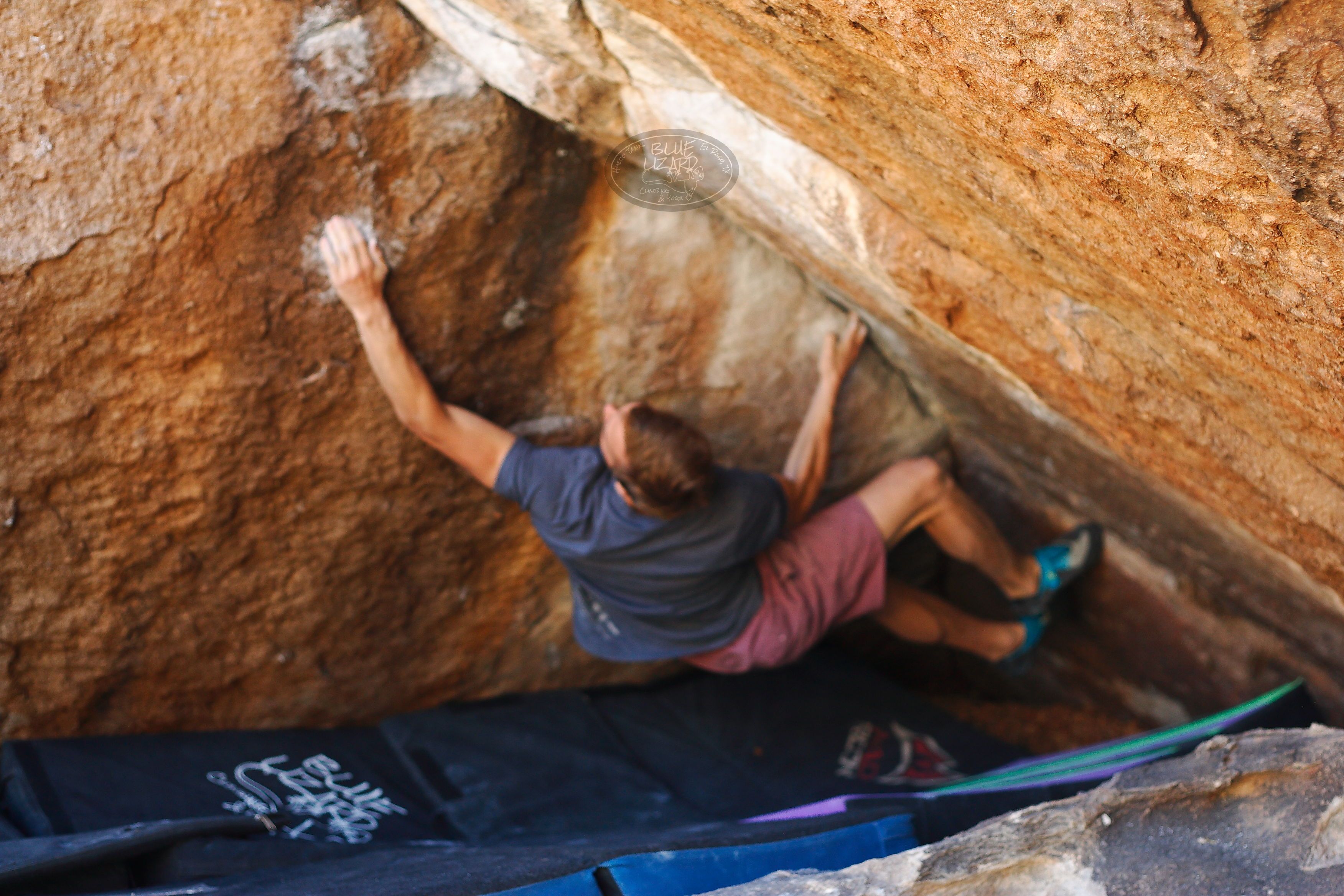 

Filename: SRM_20171123_1300350.jpg
Aperture: f/2.8
Shutter Speed: 1/320
Body: Canon EOS-1D Mark II
Lens: Canon EF 50mm f/1.8 II