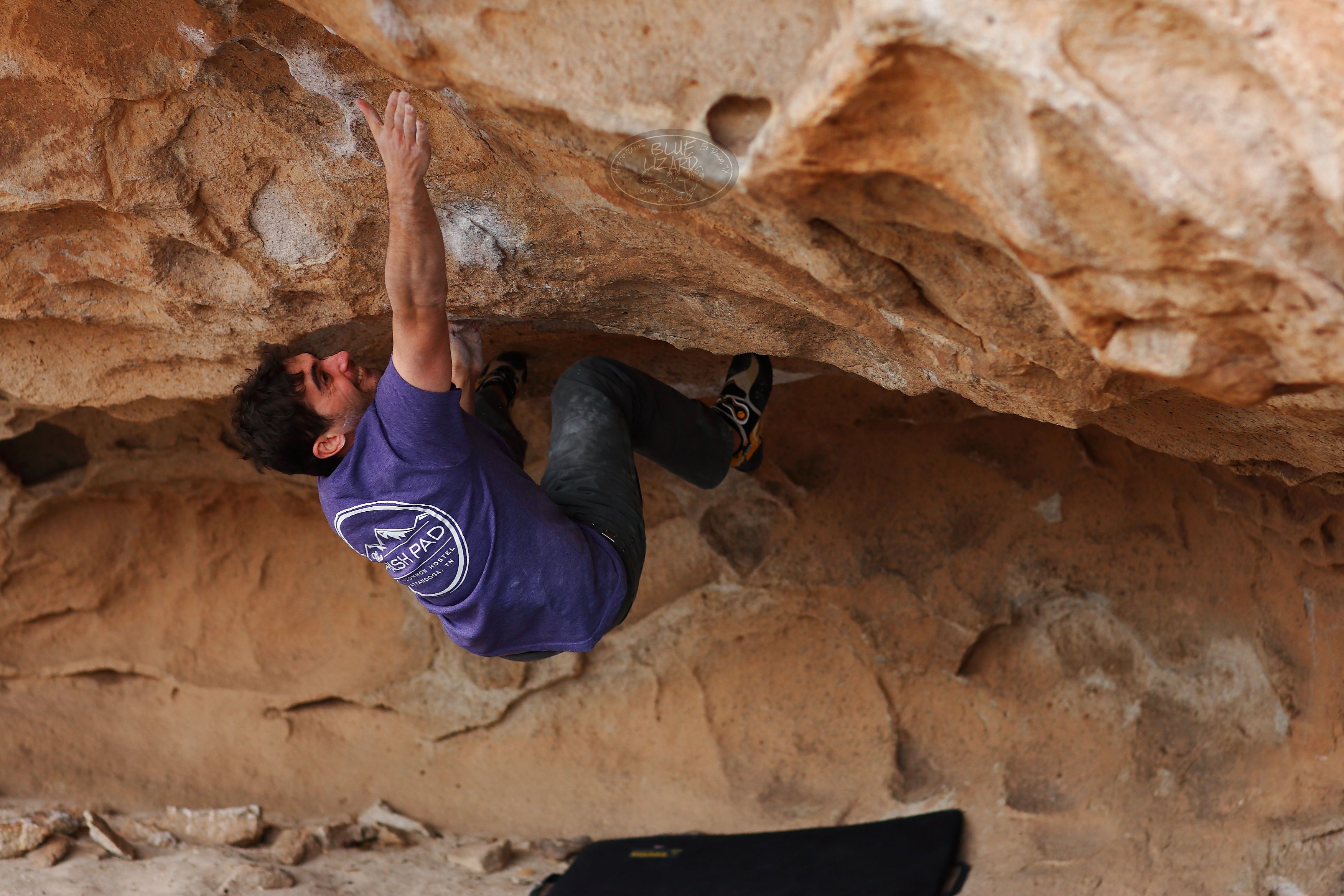 

Filename: SRM_20171227_1515161.jpg
Aperture: f/2.8
Shutter Speed: 1/500
Body: Canon EOS-1D Mark II
Lens: Canon EF 85mm f/1.2 L II