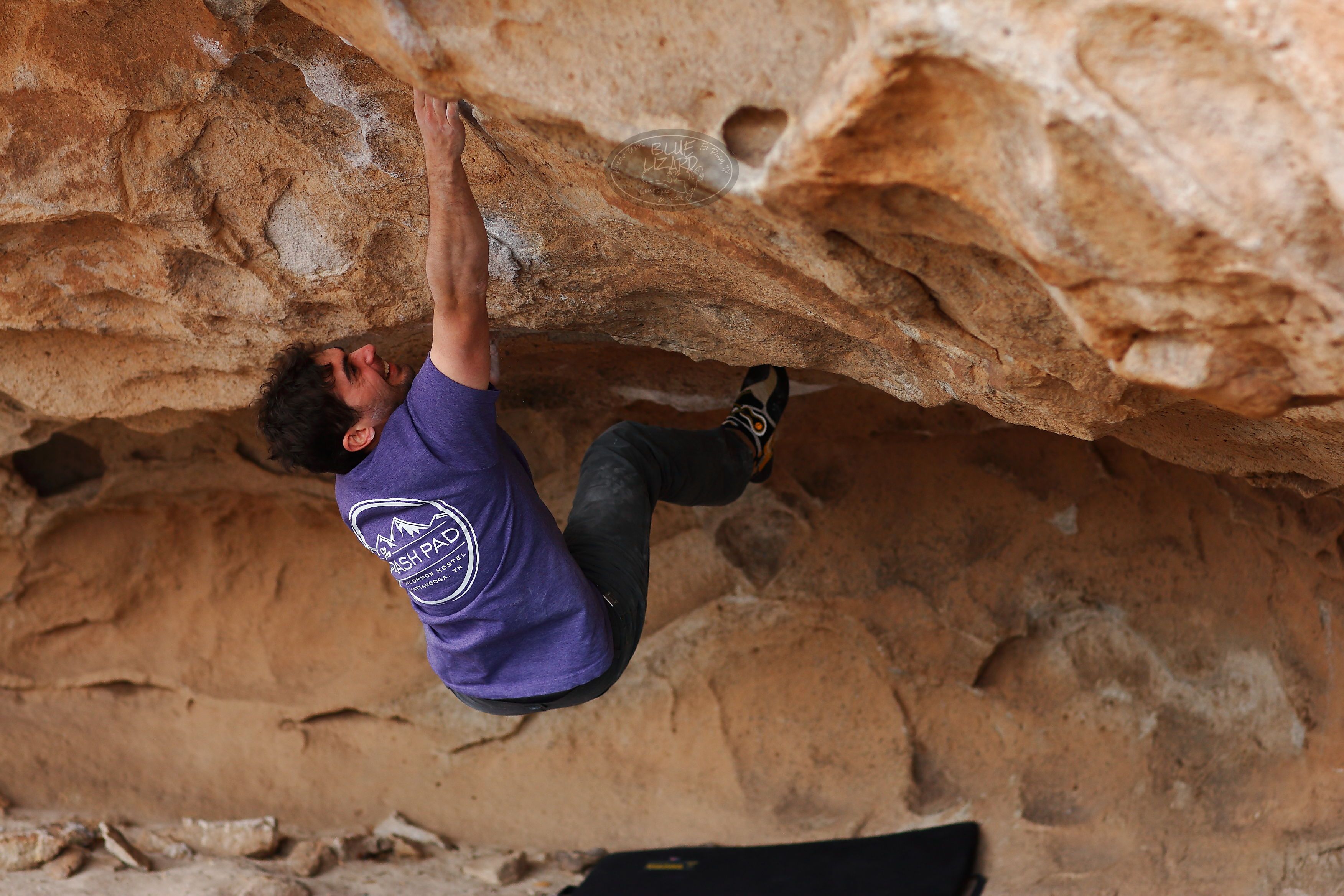 

Filename: SRM_20171227_1515162.jpg
Aperture: f/2.8
Shutter Speed: 1/500
Body: Canon EOS-1D Mark II
Lens: Canon EF 85mm f/1.2 L II