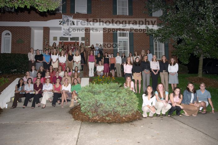 

Filename: CRW_3112.jpg
Aperture: f/5.6
Shutter Speed: 1/200
Body: Canon EOS DIGITAL REBEL
Lens: Sigma 15-30mm f/3.5-4.5 EX Aspherical DG DF