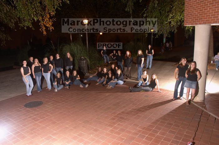 

Filename: CRW_2540.jpg
Aperture: f/5.6
Shutter Speed: 1/100
Body: Canon EOS DIGITAL REBEL
Lens: Canon EF-S 18-55mm f/3.5-5.6