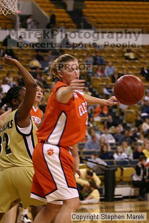 The Georgia Tech women's basketball team played Clemson.

Filename: img_0613_std.jpg
Aperture: f/2.8
Shutter Speed: 1/320
Body: Canon EOS DIGITAL REBEL
Lens: Canon EF 80-200mm f/2.8 L