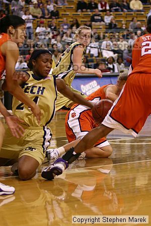 The Georgia Tech women's basketball team played Clemson.

Filename: img_0627_std.jpg
Aperture: f/2.8
Shutter Speed: 1/320
Body: Canon EOS DIGITAL REBEL
Lens: Canon EF 80-200mm f/2.8 L