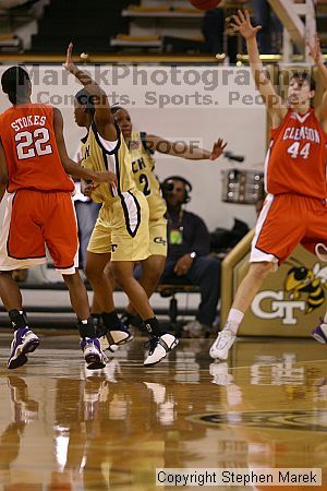 The Georgia Tech women's basketball team played Clemson.
Filename: img_0712_std.jpg
Aperture: f/2.8
Shutter Speed: 1/320
Body: Canon EOS DIGITAL REBEL
Lens: Canon EF 80-200mm f/2.8 L