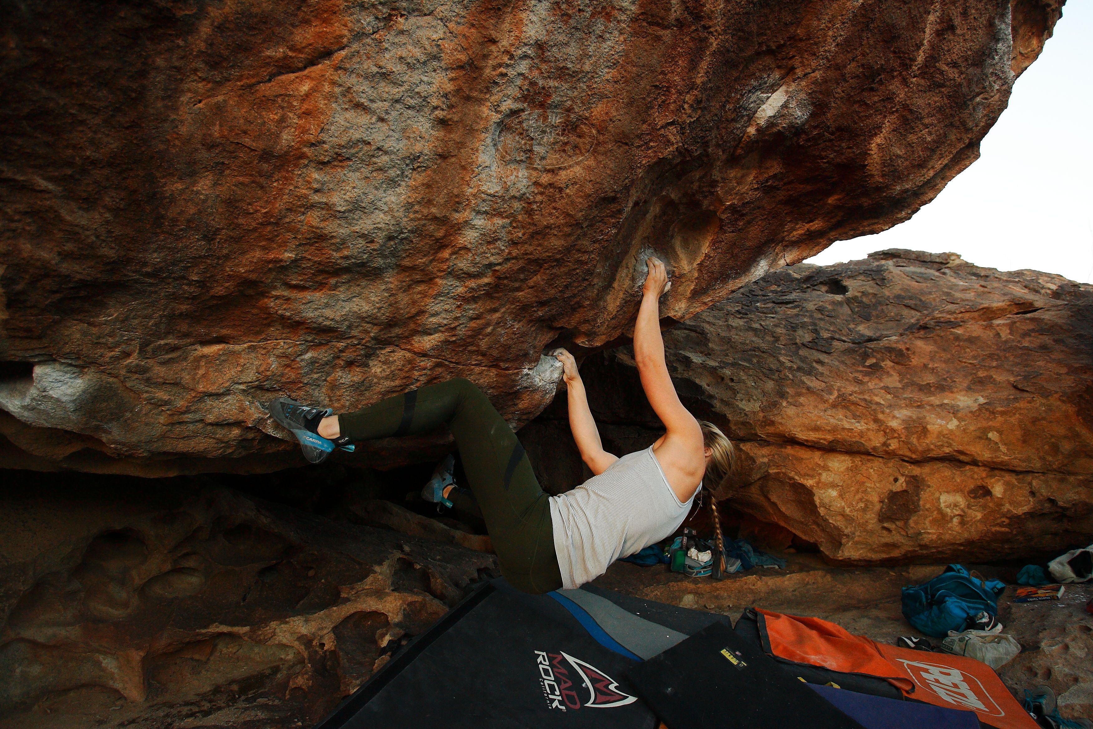 

Filename: SRM_20171230_1804240.jpg
Aperture: f/4.0
Shutter Speed: 1/250
Body: Canon EOS-1D Mark II
Lens: Canon EF 16-35mm f/2.8 L