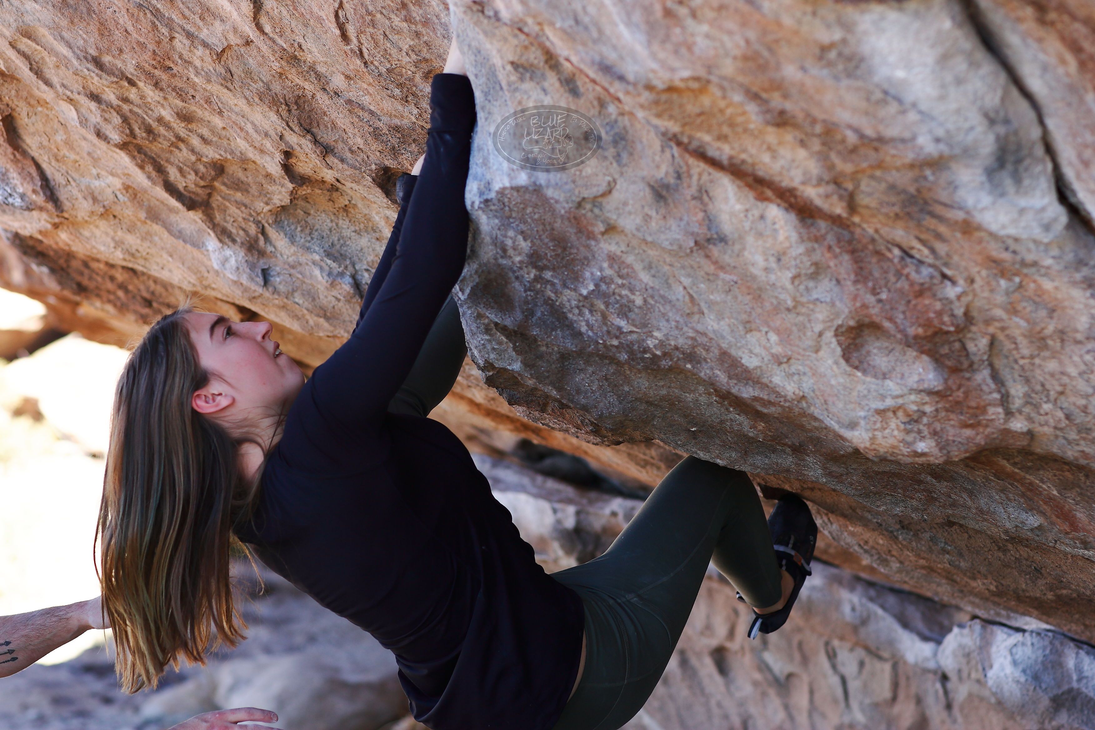 

Filename: SRM_20171229_1329260.jpg
Aperture: f/4.0
Shutter Speed: 1/320
Body: Canon EOS-1D Mark II
Lens: Canon EF 85mm f/1.2 L II