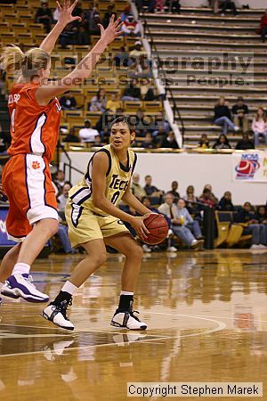 The Georgia Tech women's basketball team played Clemson.

Filename: img_0547_std.jpg
Aperture: f/2.8
Shutter Speed: 1/320
Body: Canon EOS DIGITAL REBEL
Lens: Canon EF 80-200mm f/2.8 L