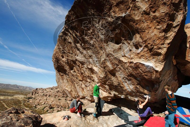 

Filename: SRM_20180105_1136130.jpg
Aperture: f/9.0
Shutter Speed: 1/250
Body: Canon EOS-1D Mark II
Lens: Canon EF 16-35mm f/2.8 L