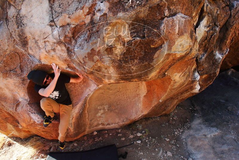 

Filename: SRM_20180101_1048510.jpg
Aperture: f/5.6
Shutter Speed: 1/320
Body: Canon EOS-1D Mark II
Lens: Canon EF 16-35mm f/2.8 L