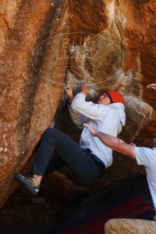 

Filename: SRM_20180101_1112260.jpg
Aperture: f/4.0
Shutter Speed: 1/200
Body: Canon EOS-1D Mark II
Lens: Canon EF 50mm f/1.8 II