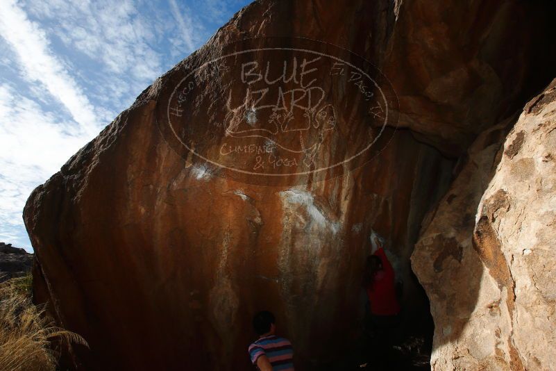 

Filename: SRM_20180103_1459381.jpg
Aperture: f/9.0
Shutter Speed: 1/250
Body: Canon EOS-1D Mark II
Lens: Canon EF 16-35mm f/2.8 L