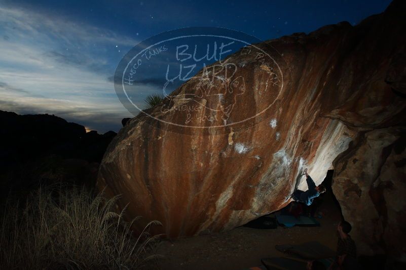 

Filename: SRM_20180107_1811440.jpg
Aperture: f/8.0
Shutter Speed: 1/250
Body: Canon EOS-1D Mark II
Lens: Canon EF 16-35mm f/2.8 L