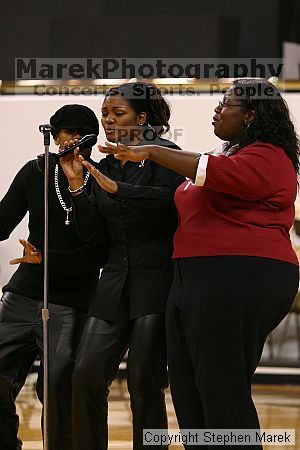 

Filename: img_1819_std.jpg
Aperture: f/3.2
Shutter Speed: 1/200
Body: Canon EOS DIGITAL REBEL
Lens: Canon EF 80-200mm f/2.8 L