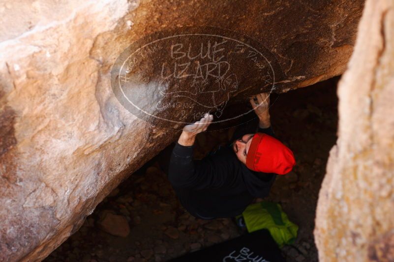 

Filename: SRM_20180111_1159090.jpg
Aperture: f/2.8
Shutter Speed: 1/320
Body: Canon EOS-1D Mark II
Lens: Canon EF 50mm f/1.8 II