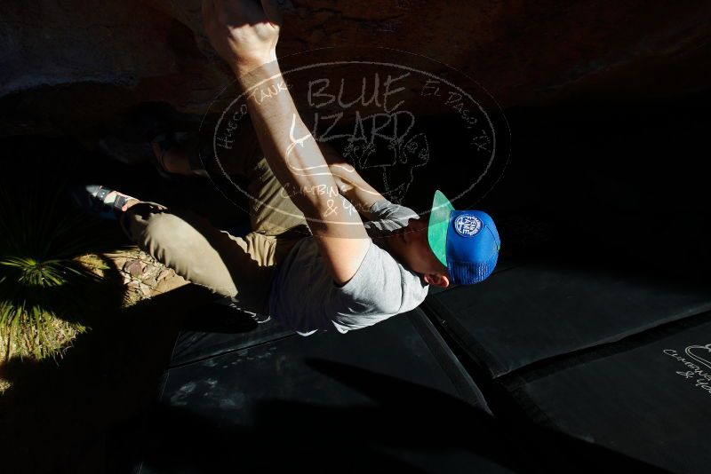 

Filename: SRM_20180120_1354540.jpg
Aperture: f/8.0
Shutter Speed: 1/250
Body: Canon EOS-1D Mark II
Lens: Canon EF 16-35mm f/2.8 L