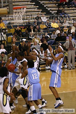 

Filename: img_2153_std.jpg
Aperture: f/2.8
Shutter Speed: 1/640
Body: Canon EOS DIGITAL REBEL
Lens: Canon EF 80-200mm f/2.8 L