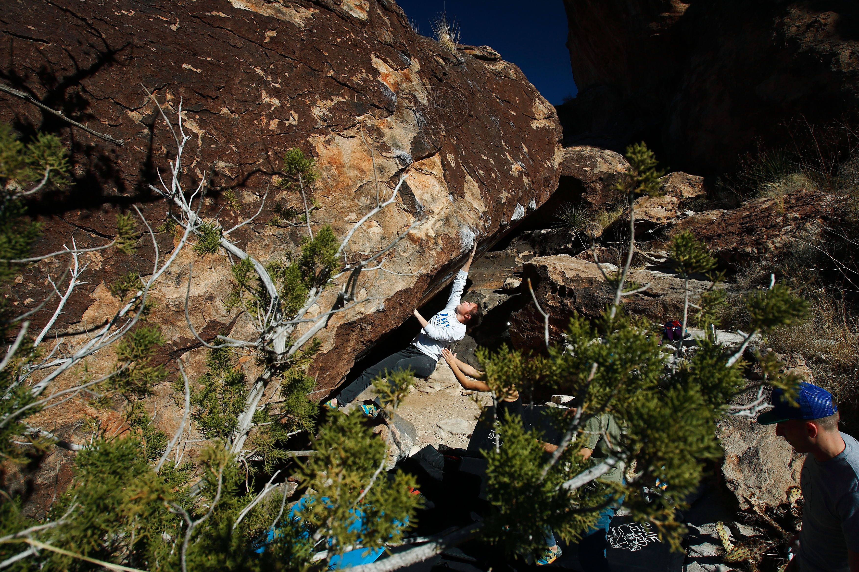 

Filename: SRM_20180120_1235380.jpg
Aperture: f/8.0
Shutter Speed: 1/250
Body: Canon EOS-1D Mark II
Lens: Canon EF 16-35mm f/2.8 L