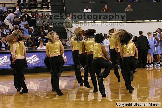 

Filename: img_2216_std.jpg
Aperture: f/3.2
Shutter Speed: 1/500
Body: Canon EOS DIGITAL REBEL
Lens: Canon EF 80-200mm f/2.8 L