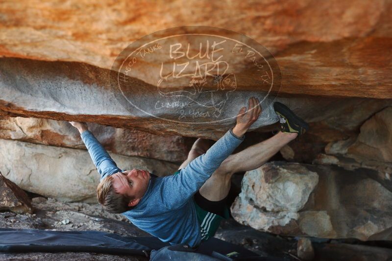 

Filename: SRM_20180128_1559410.jpg
Aperture: f/3.2
Shutter Speed: 1/250
Body: Canon EOS-1D Mark II
Lens: Canon EF 50mm f/1.8 II