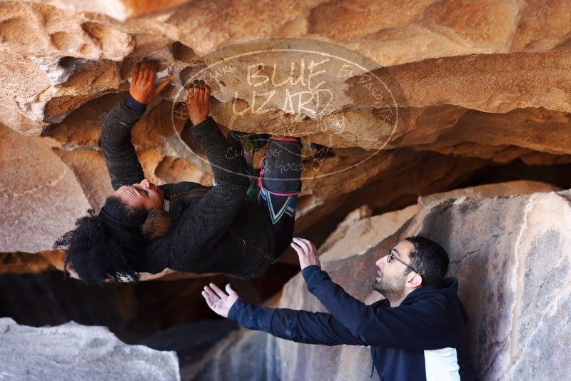 

Filename: SRM_20180128_1214330.jpg
Aperture: f/2.8
Shutter Speed: 1/320
Body: Canon EOS-1D Mark II
Lens: Canon EF 85mm f/1.2 L II