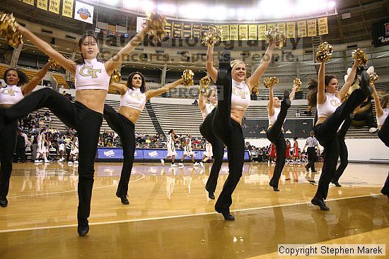 

Filename: img_2482_std.jpg
Aperture: f/3.5
Shutter Speed: 1/250
Body: Canon EOS DIGITAL REBEL
Lens: Canon EF-S 18-55mm f/3.5-5.6