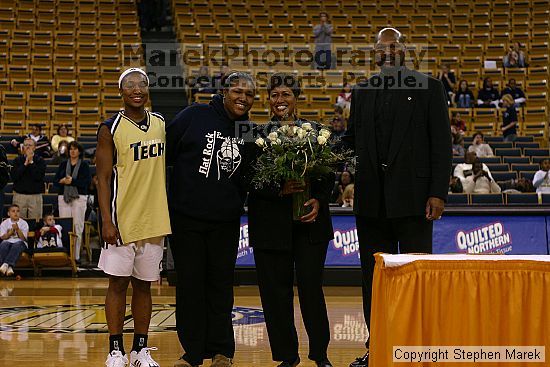 

Filename: img_2305_std.jpg
Aperture: f/2.8
Shutter Speed: 1/250
Body: Canon EOS DIGITAL REBEL
Lens: Canon EF 50mm f/1.8 II