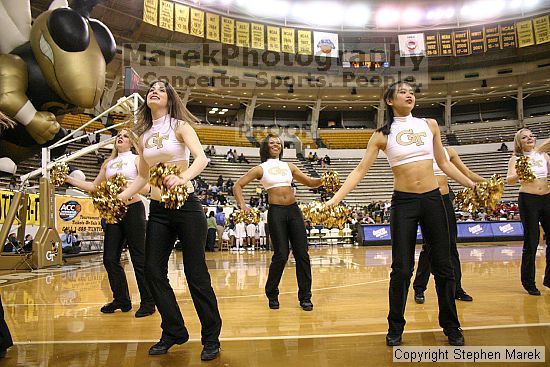 

Filename: img_2477_std.jpg
Aperture: f/3.5
Shutter Speed: 1/250
Body: Canon EOS DIGITAL REBEL
Lens: Canon EF-S 18-55mm f/3.5-5.6