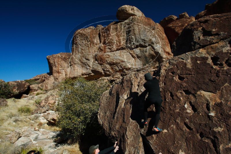 

Filename: SRM_20180127_1541040.jpg
Aperture: f/8.0
Shutter Speed: 1/250
Body: Canon EOS-1D Mark II
Lens: Canon EF 16-35mm f/2.8 L