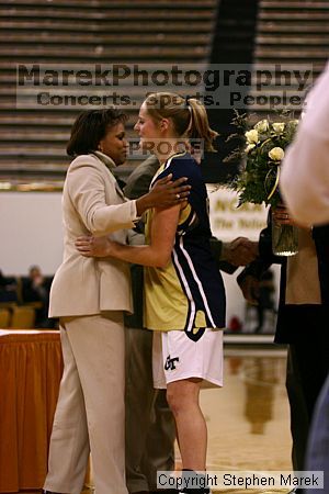 

Filename: img_2303_std.jpg
Aperture: f/2.8
Shutter Speed: 1/320
Body: Canon EOS DIGITAL REBEL
Lens: Canon EF 80-200mm f/2.8 L