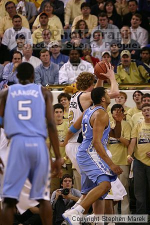 

Filename: img_1502_std.jpg
Aperture: f/2.8
Shutter Speed: 1/320
Body: Canon EOS DIGITAL REBEL
Lens: Canon EF 80-200mm f/2.8 L