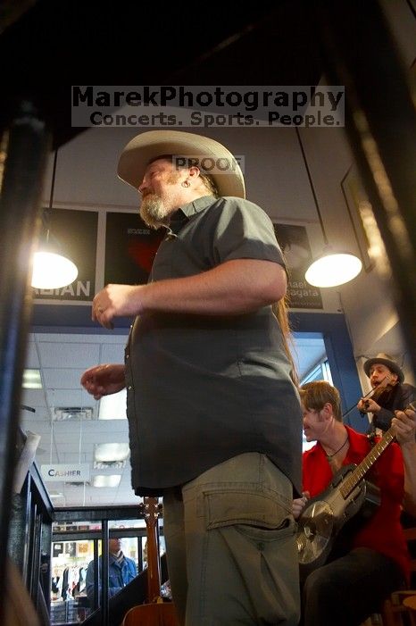 1020409145

Filename: SRM_20060223_174400_8.jpg
Aperture: f/3.5
Shutter Speed: 1/80
Body: Canon EOS 20D
Lens: Canon EF-S 18-55mm f/3.5-5.6