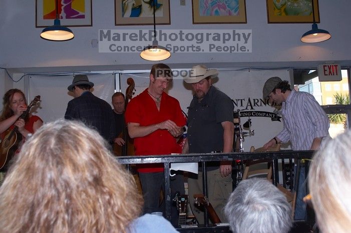 1020409145

Filename: SRM_20060223_173630_0.jpg
Aperture: f/6.3
Shutter Speed: 1/80
Body: Canon EOS 20D
Lens: Canon EF-S 18-55mm f/3.5-5.6