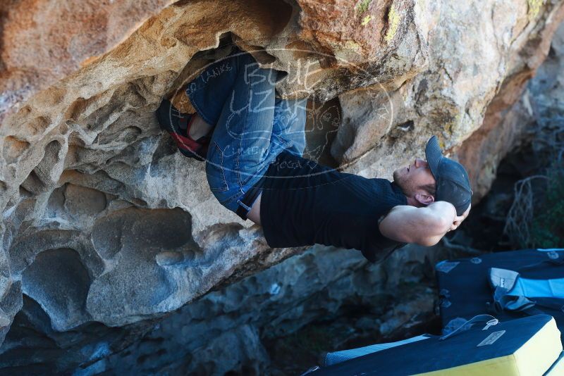 

Filename: SRM_20180225_1545090.jpg
Aperture: f/4.5
Shutter Speed: 1/250
Body: Canon EOS-1D Mark II
Lens: Canon EF 50mm f/1.8 II