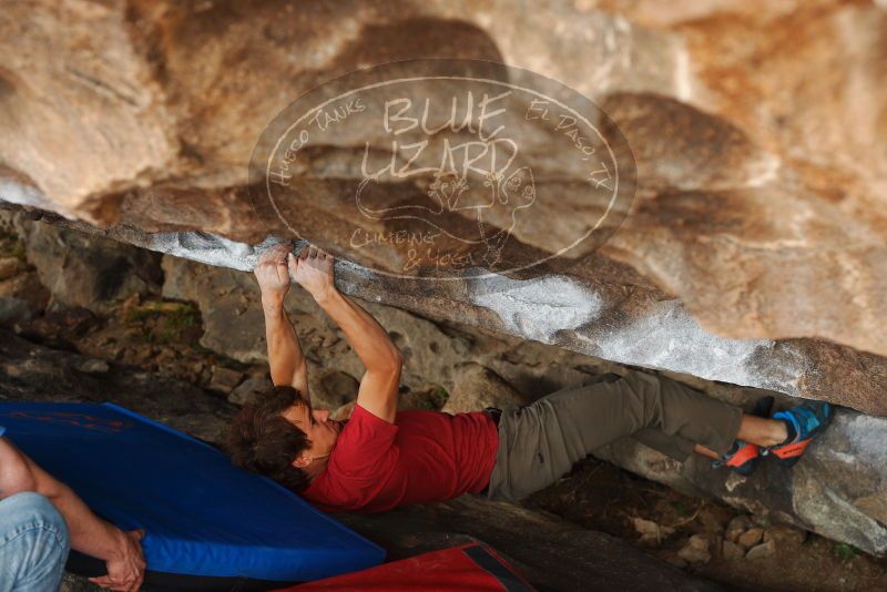 

Filename: SRM_20180310_1531520.jpg
Aperture: f/4.0
Shutter Speed: 1/320
Body: Canon EOS-1D Mark II
Lens: Canon EF 50mm f/1.8 II