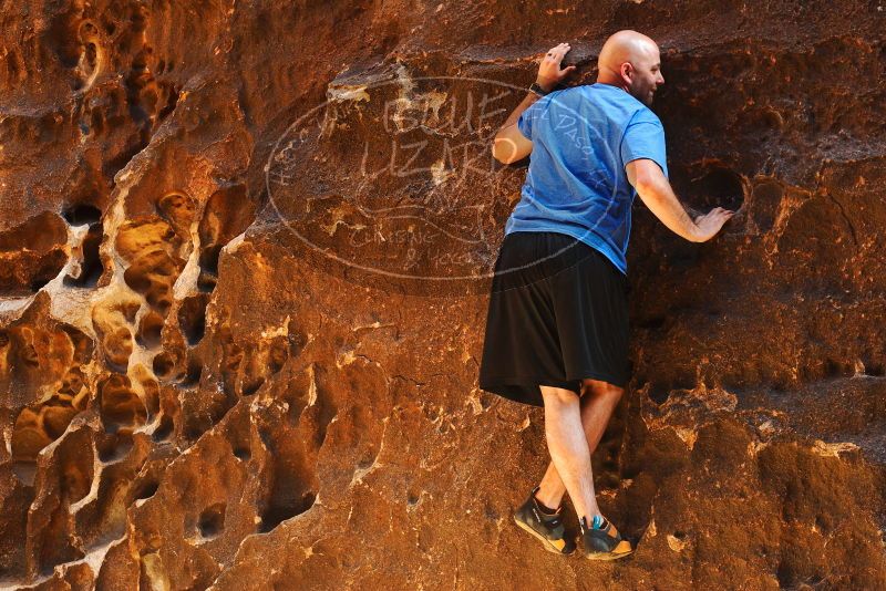 

Filename: SRM_20180314_1116530.jpg
Aperture: f/4.0
Shutter Speed: 1/160
Body: Canon EOS-1D Mark II
Lens: Canon EF 50mm f/1.8 II