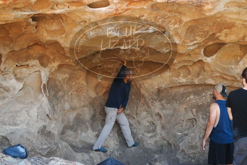 

Filename: SRM_20180314_1503450.jpg
Aperture: f/4.0
Shutter Speed: 1/400
Body: Canon EOS-1D Mark II
Lens: Canon EF 50mm f/1.8 II