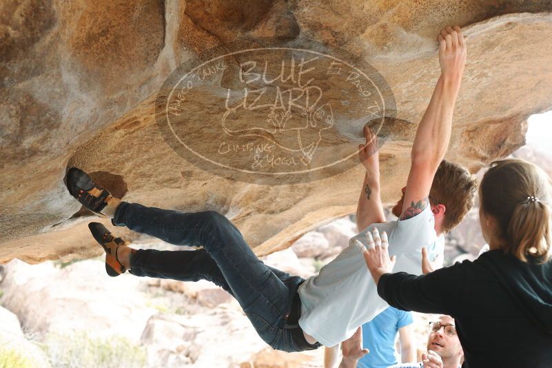 

Filename: SRM_20180317_1034210.jpg
Aperture: f/4.0
Shutter Speed: 1/640
Body: Canon EOS-1D Mark II
Lens: Canon EF 50mm f/1.8 II