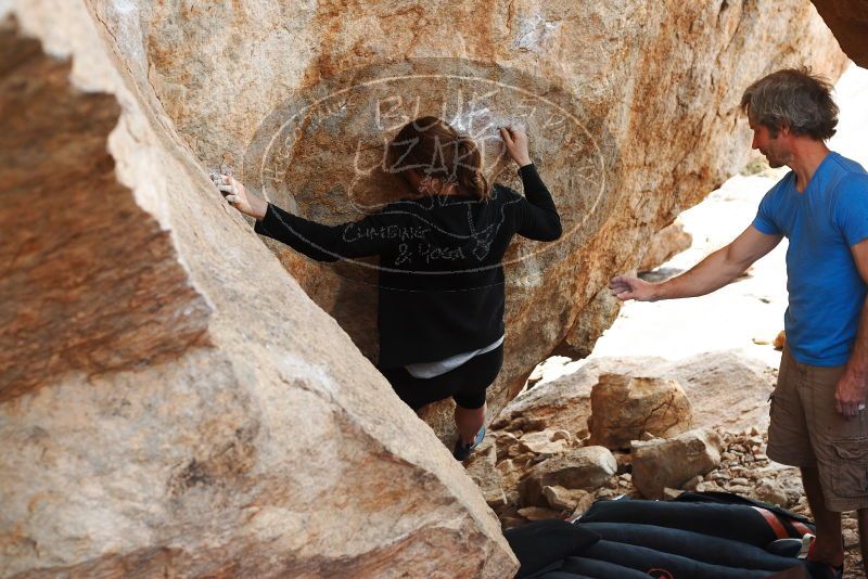 

Filename: SRM_20180317_1431270.jpg
Aperture: f/4.0
Shutter Speed: 1/320
Body: Canon EOS-1D Mark II
Lens: Canon EF 50mm f/1.8 II