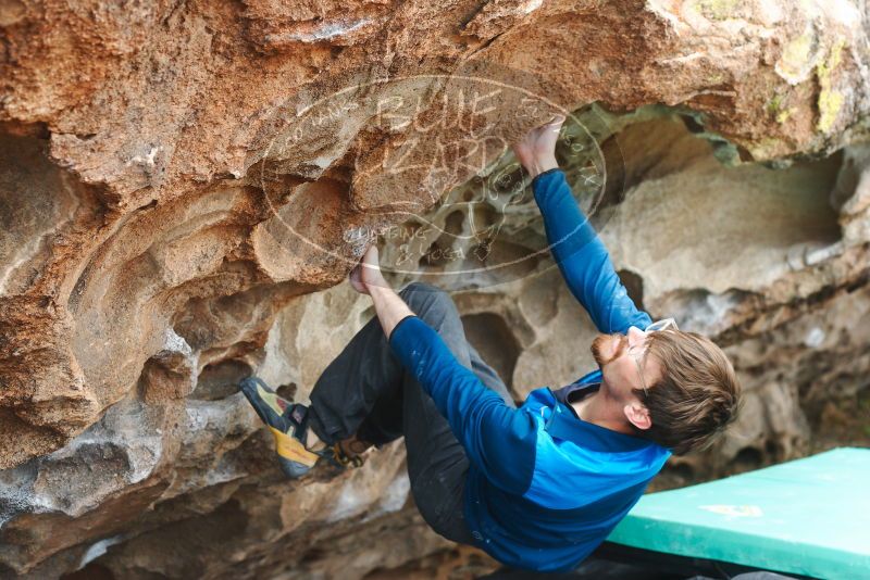 

Filename: SRM_20180312_1347440.jpg
Aperture: f/4.0
Shutter Speed: 1/500
Body: Canon EOS-1D Mark II
Lens: Canon EF 50mm f/1.8 II