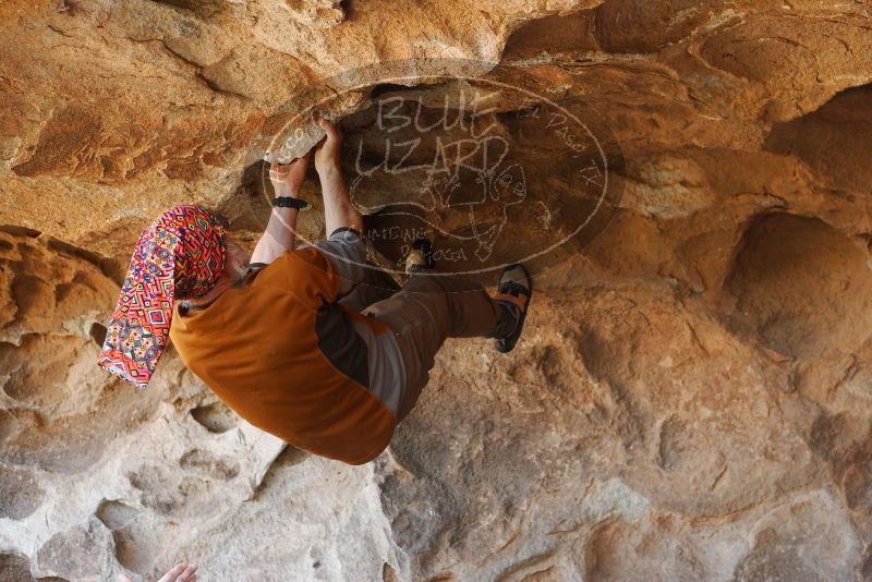 

Filename: SRM_20180312_1546400.jpg
Aperture: f/4.0
Shutter Speed: 1/200
Body: Canon EOS-1D Mark II
Lens: Canon EF 50mm f/1.8 II