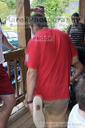 

Filename: crw_1427_std.jpg
Aperture: f/7.1
Shutter Speed: 1/40
Body: Canon EOS DIGITAL REBEL
Lens: Canon EF-S 18-55mm f/3.5-5.6