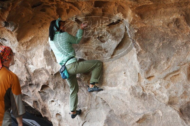 

Filename: SRM_20180312_1531240.jpg
Aperture: f/4.0
Shutter Speed: 1/400
Body: Canon EOS-1D Mark II
Lens: Canon EF 50mm f/1.8 II