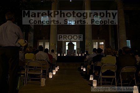 

Filename: crw_1020_std.jpg
Aperture: f/3.5
Shutter Speed: 1/6
Body: Canon EOS DIGITAL REBEL
Lens: Canon EF-S 18-55mm f/3.5-5.6