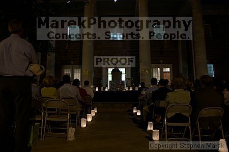 

Filename: crw_1019_std.jpg
Aperture: f/3.5
Shutter Speed: 1/6
Body: Canon EOS DIGITAL REBEL
Lens: Canon EF-S 18-55mm f/3.5-5.6