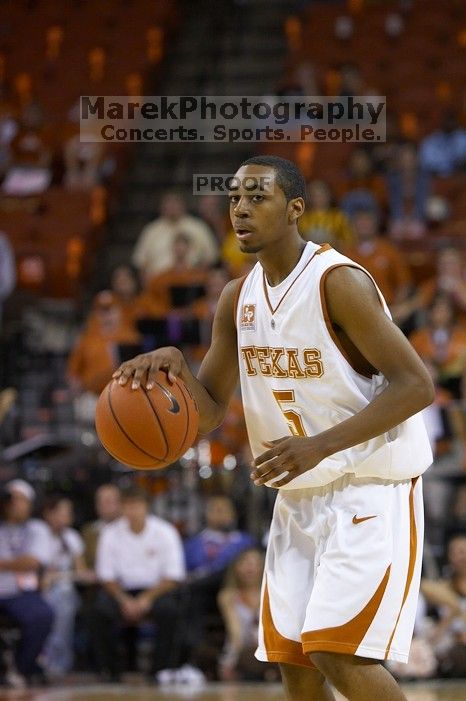 1020409145

Filename: SRM_20060214_205450_5.jpg
Aperture: f/3.5
Shutter Speed: 1/400
Body: Canon EOS 20D
Lens: Canon EF 80-200mm f/2.8 L