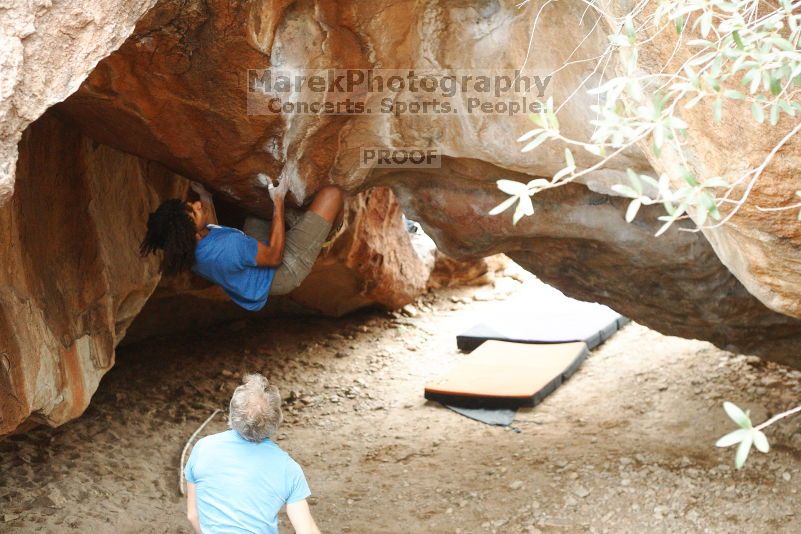 Bouldering in Hueco Tanks on 10/19/2018 with Blue Lizard Climbing and Yoga
Filename: SRM_20181019_1430570.jpg
Aperture: f/3.5
Shutter Speed: 1/400
Body: Canon EOS-1D Mark II
Lens: Canon EF 50mm f/1.8 II