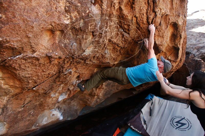 Bouldering in Hueco Tanks on 11/02/2018 with Blue Lizard Climbing and Yoga
Filename: SRM_20181102_1135100.jpg
Aperture: f/4.0
Shutter Speed: 1/500
Body: Canon EOS-1D Mark II
Lens: Canon EF 16-35mm f/2.8 L