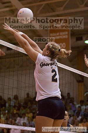 

Filename: crw_0367_std.jpg
Aperture: f/2.8
Shutter Speed: 1/500
Body: Canon EOS DIGITAL REBEL
Lens: Canon EF 80-200mm f/2.8 L