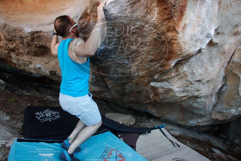 Bouldering in Hueco Tanks on 11/02/2018 with Blue Lizard Climbing and Yoga
Filename: SRM_20181102_1219090.jpg
Aperture: f/4.0
Shutter Speed: 1/250
Body: Canon EOS-1D Mark II
Lens: Canon EF 16-35mm f/2.8 L