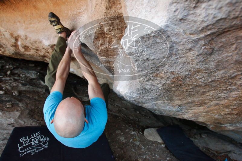 Bouldering in Hueco Tanks on 11/02/2018 with Blue Lizard Climbing and Yoga
Filename: SRM_20181102_1245120.jpg
Aperture: f/4.0
Shutter Speed: 1/250
Body: Canon EOS-1D Mark II
Lens: Canon EF 16-35mm f/2.8 L